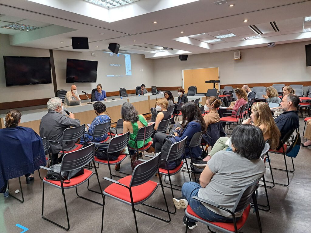 Primeira reunião geral